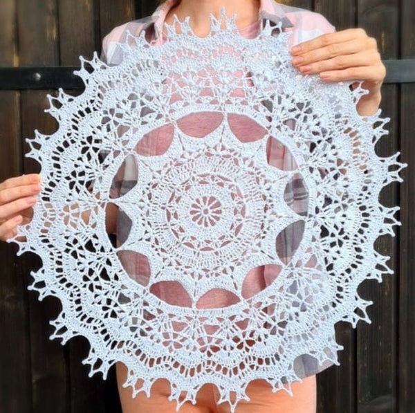 Round white doily 45cm, crochet classic cotton doily, lace vintage doily handmade sousplat, lace small tablecloth