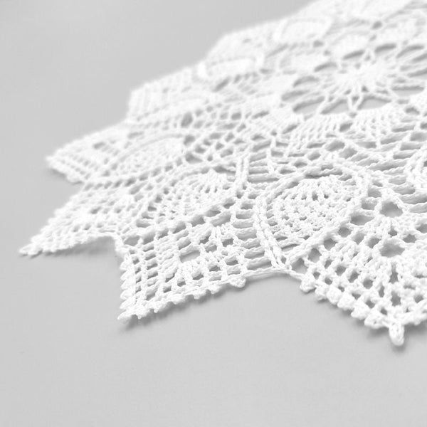 White crochet doily 30cm, classic round centrepiece, vintage style handmade placemat